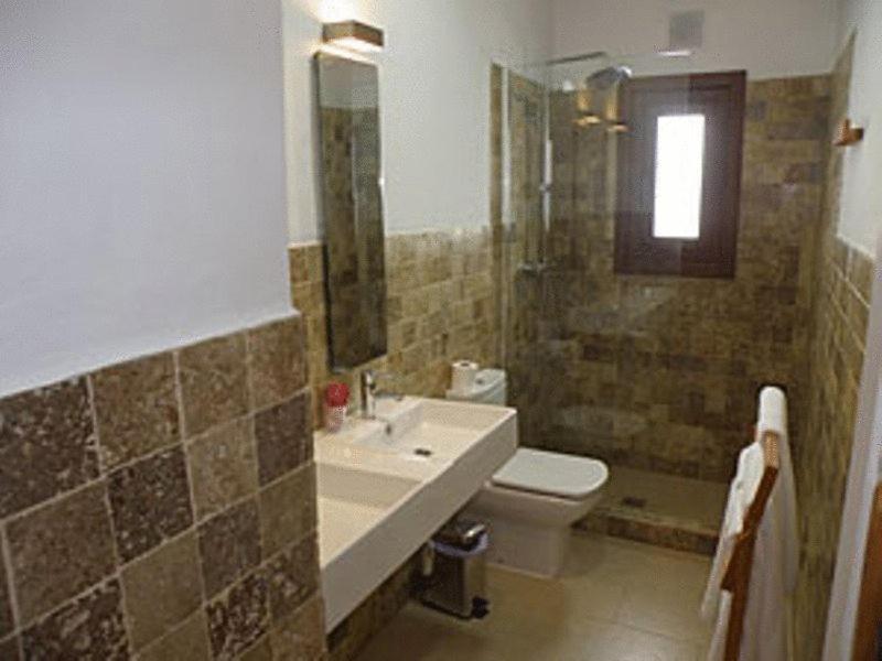 Hostal Extramuros Conil De La Frontera Eksteriør billede